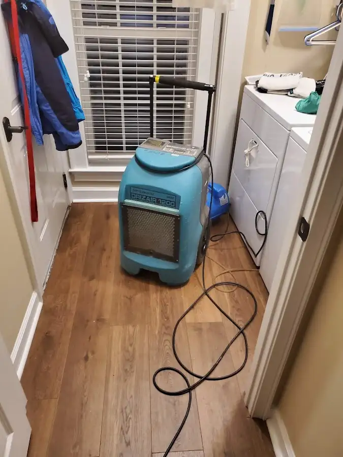 Commercial dehumidifier deployed for Crawl Space Restoration in Kuna